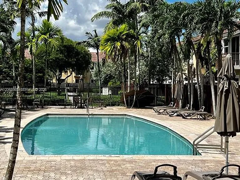 4017 SW 149th Ct #Townhouse 4017 — Photo 18
