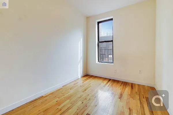 Rented by MAPT Residential LLC | media 20