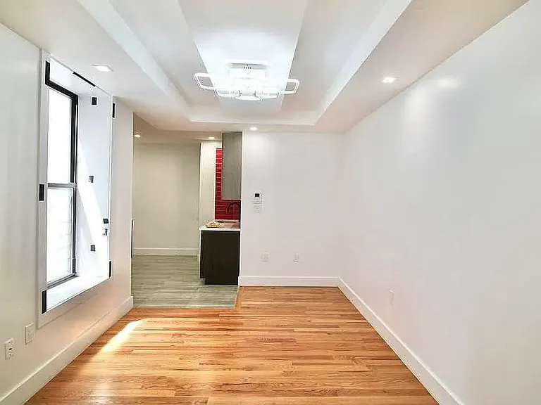 279 Kosciuszko St #403 — Photo 3