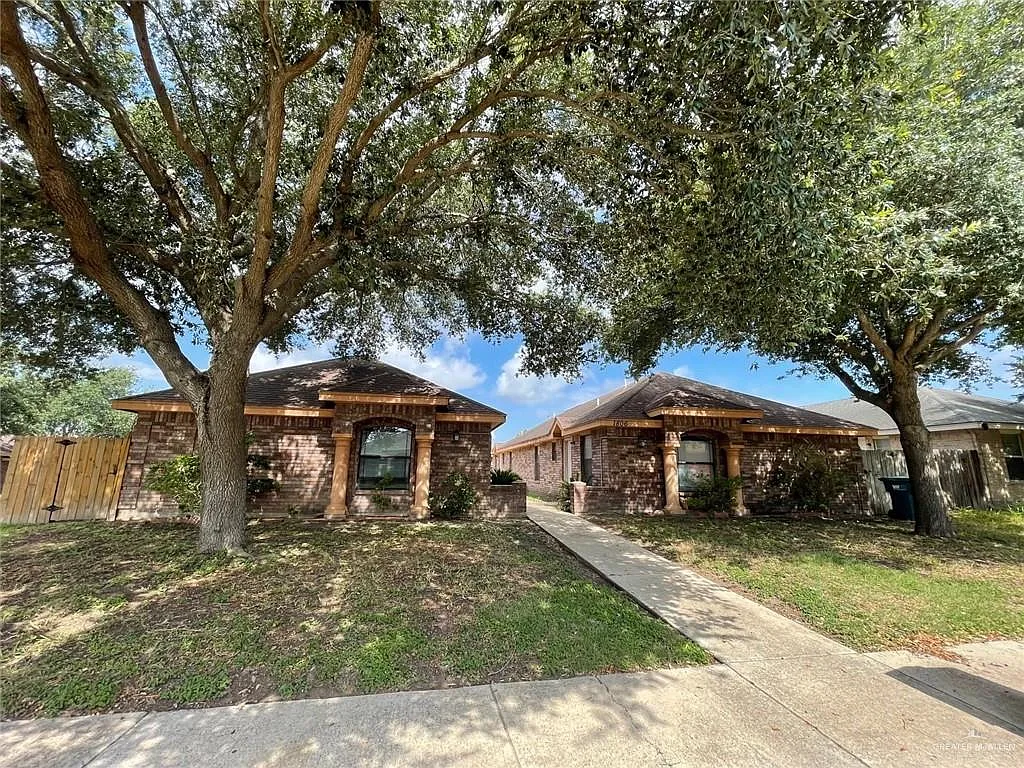 2 bed, 2.5 bath, 910 sqft, $850 — Photo 2