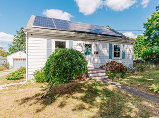 42 Harding Rd, Fairhaven, MA 02719
