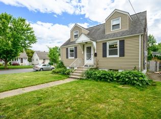 3 Myron St, Clifton, NJ 07014