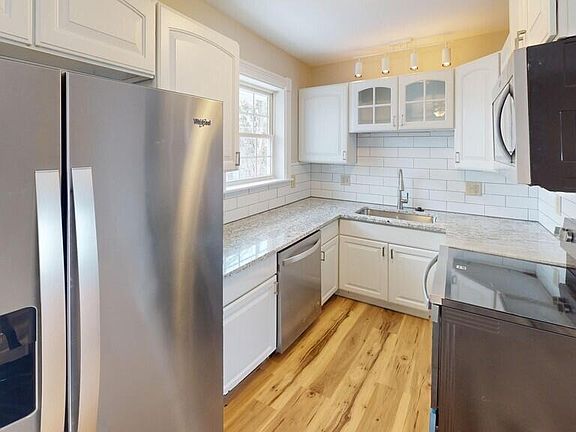 3rd image of 539 Kenduskeag Avenue #B3
