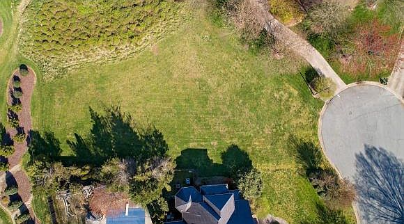 2nd image of Gurney Ct