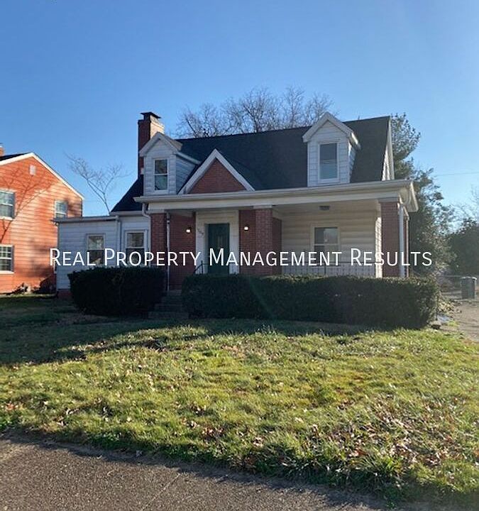 1st image of 1709 E Blackford Ave