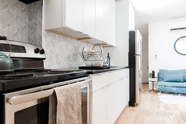 Rented by Nolita Group | media 23