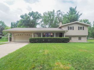 428 Minges Rd E, Battle Creek, MI 49015