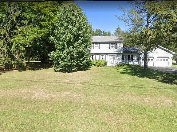 3rd image of 106 Cortland Dr
