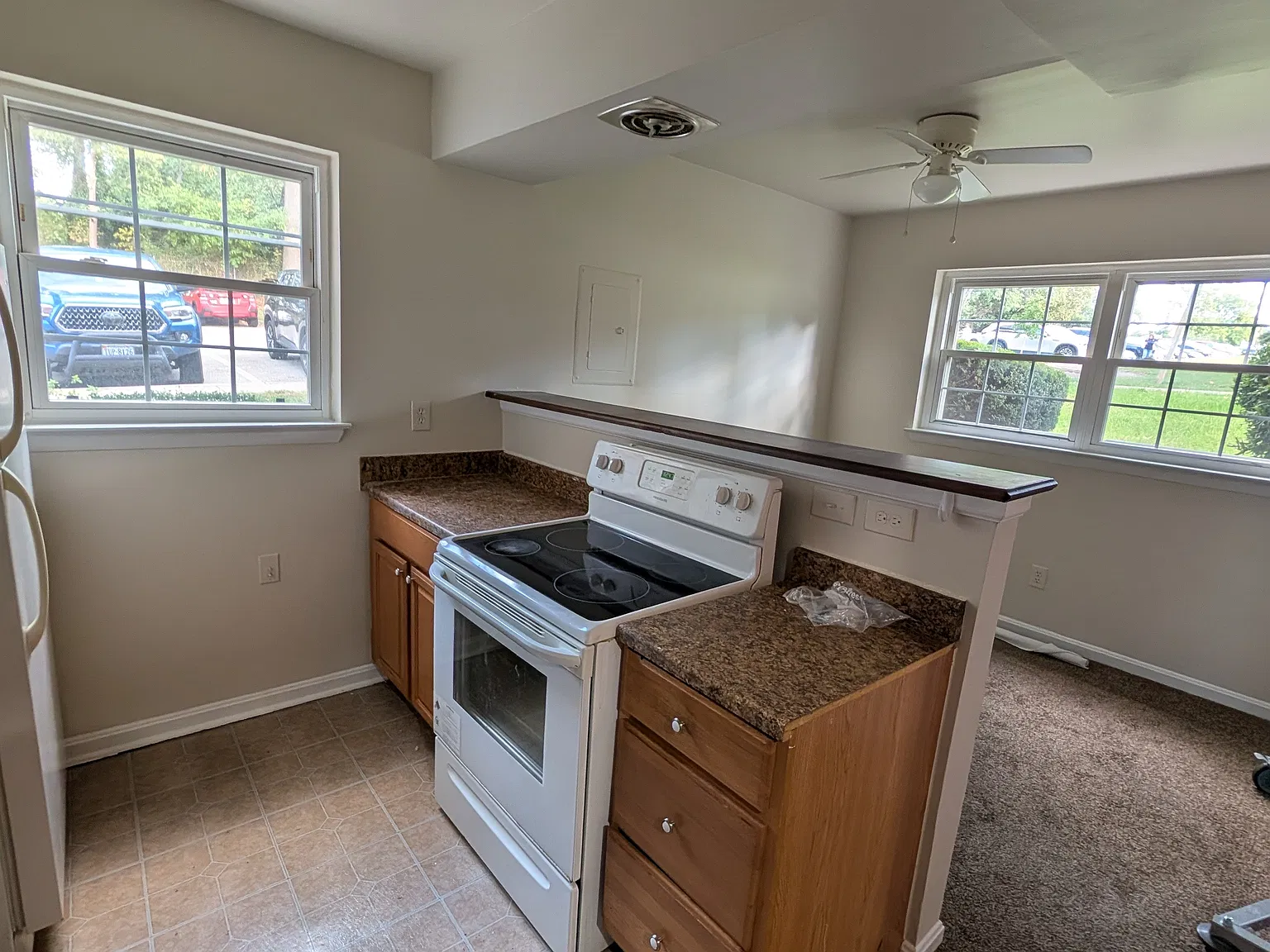 2 bed, 986 sqft, $1,700 — Photo 3