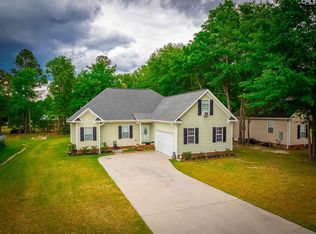 26 Heatherwood Dr, Lugoff, SC 29078