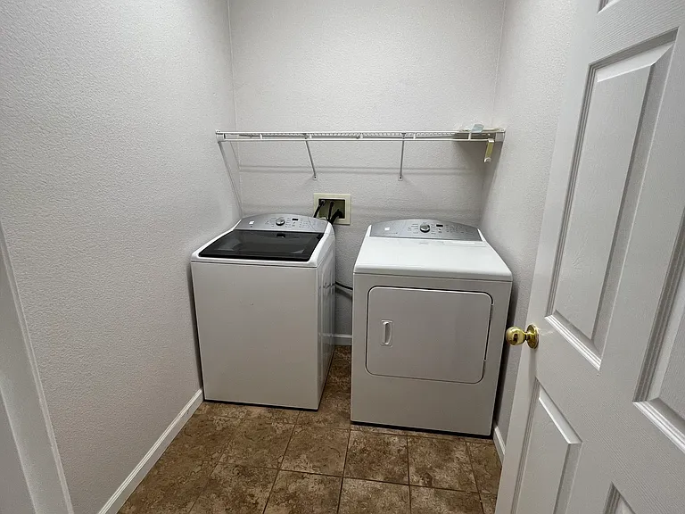 831 Spring Mountain Ln — Photo 13