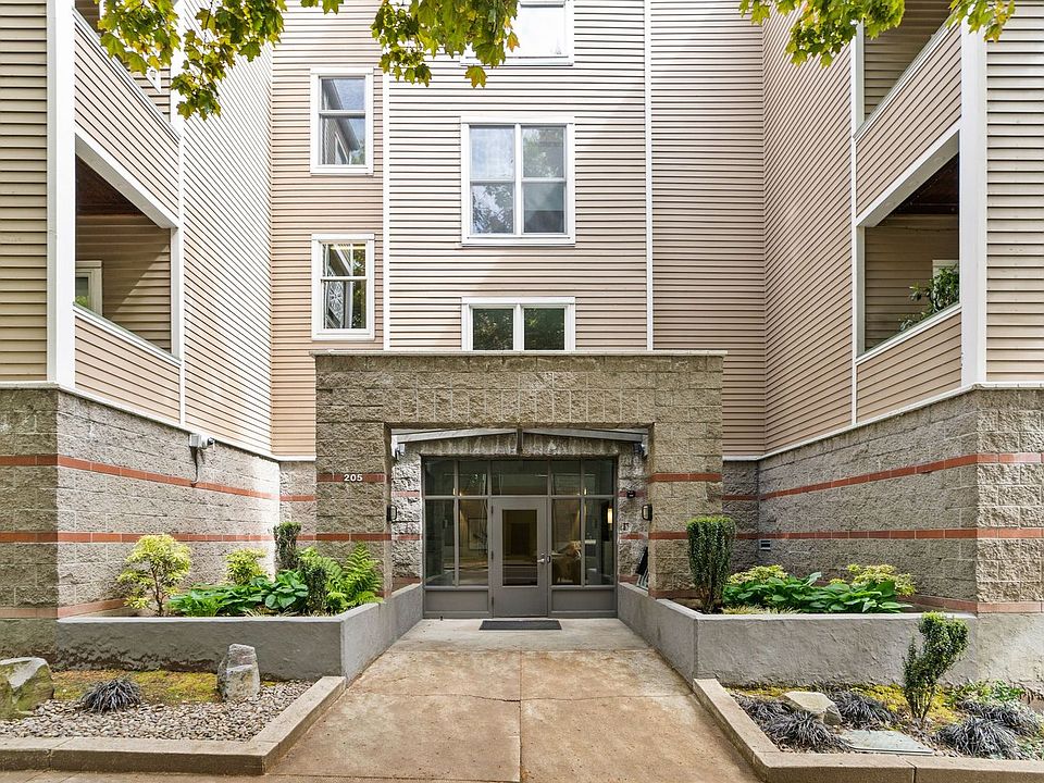 1st image of 0205 SW Montgomery St APT 204