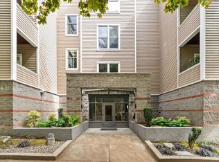 0205 SW Montgomery St APT 204, Portland, OR 97201