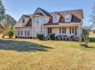 4412 Smiley Rd, Chapel Hill, TN 37034