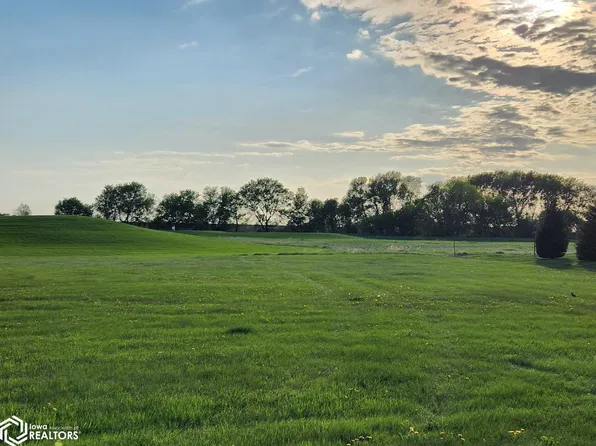 429 Brickyard Rd, Sheffield, IA 50475