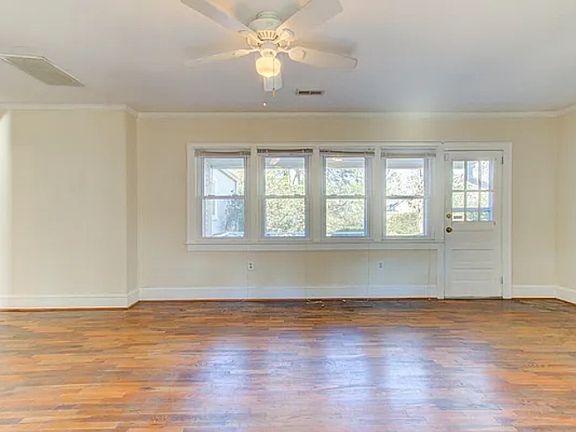 3rd image of 5521 Wrightsville Ave