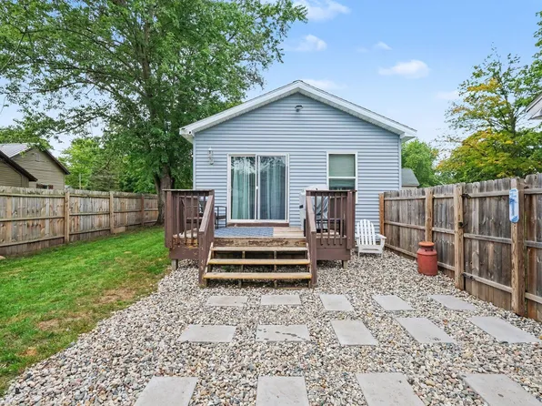 610 S Webster St, Greenville, MI 48838