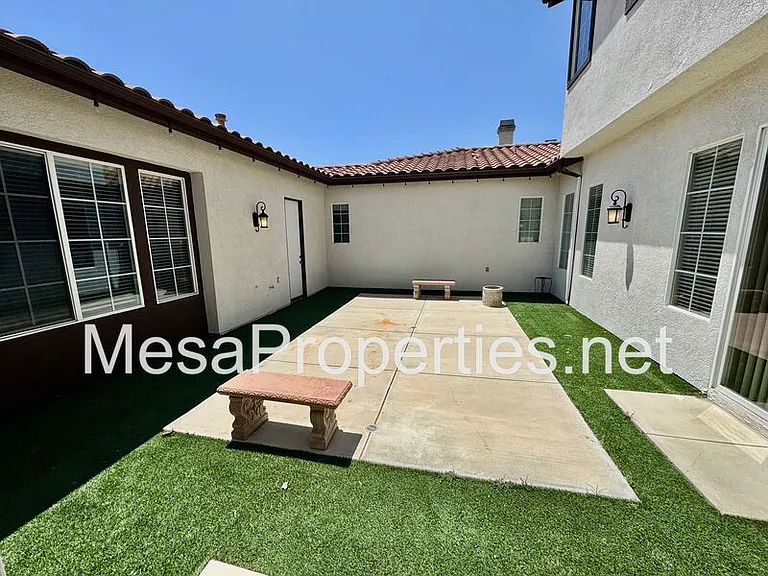 28610 Strauss Ln — Photo 14
