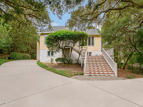 579 Coral Ridge Road, Pine Knoll Shores, NC 28512