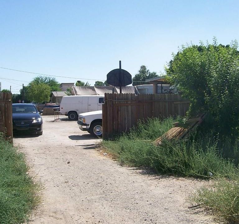 1st image of 7690 S Willow Ln