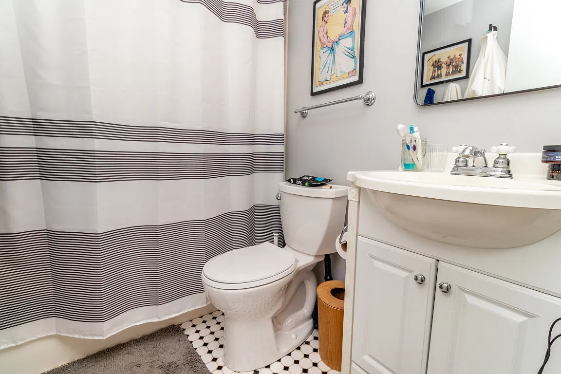 1 bed, 398 sqft, $3,050 — Photo 4