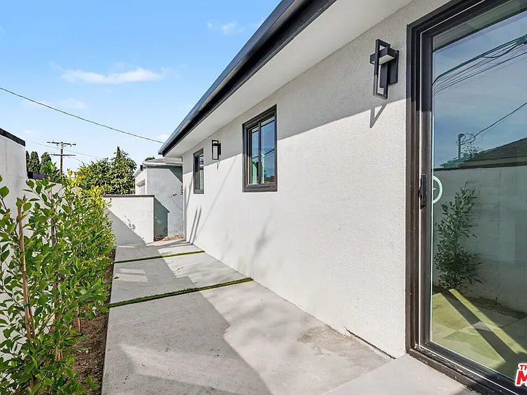 2831 Overland Ave — Photo 30