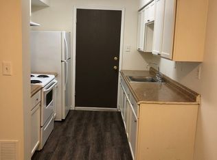 2739 Brownsboro Rd APT 8, Louisville, KY 40206