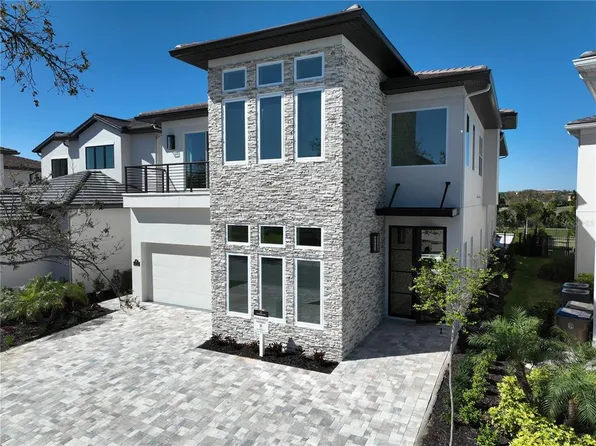1074 E Jack Nicklaus Ct, Kissimmee, FL 34747