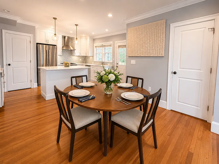 Open dining and kitchen layout _perfect for everyday living and easy entertaining