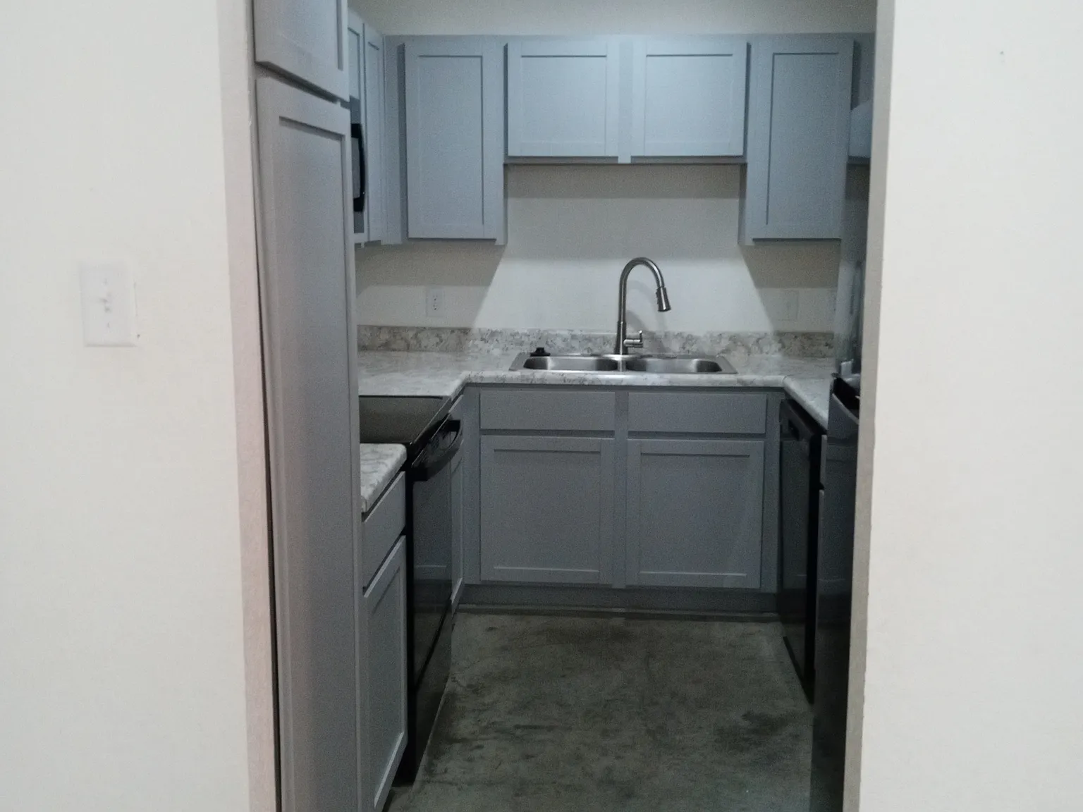 8 Tupelo Street - A — Photo 4