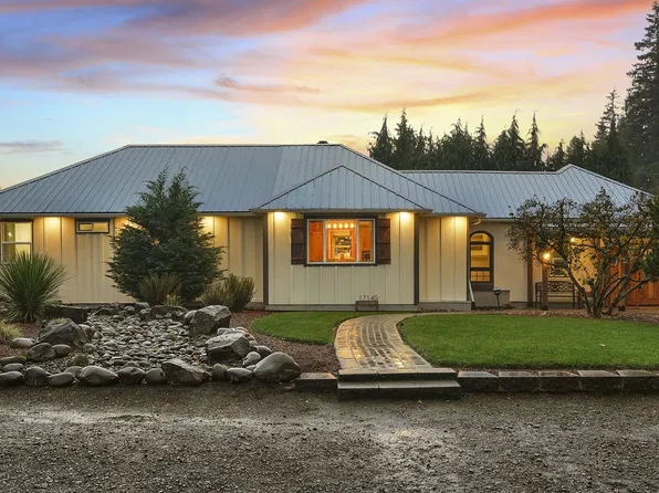 17145 Strauss Ave, Sandy, OR 97055