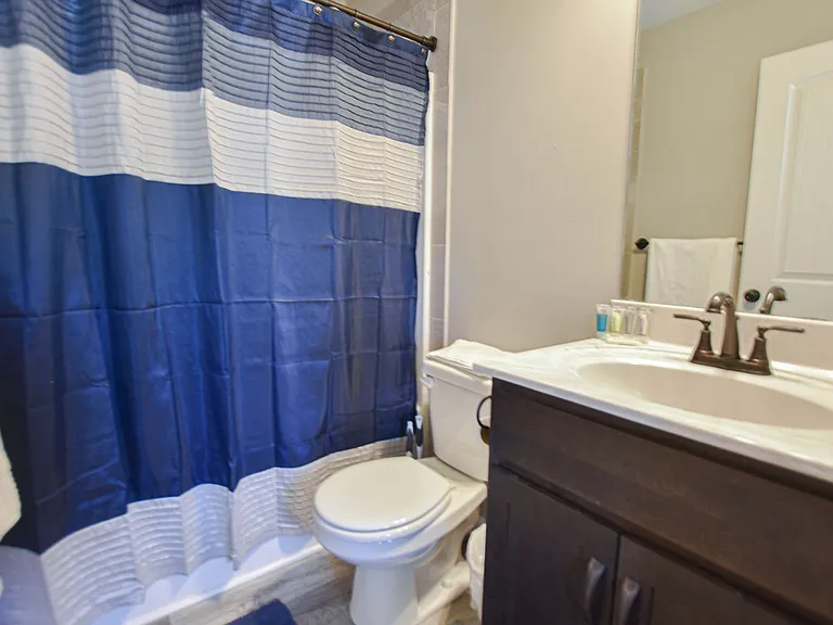 219 Smithson Ln — Photo 29
