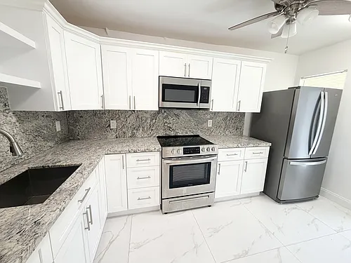 1150 Atlantic Shores Blvd Photo 1