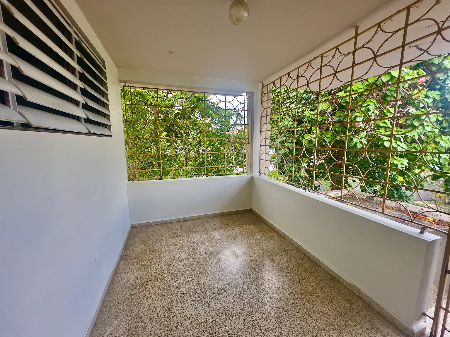 2 bed, 955 sqft, $1,400 — Photo 4
