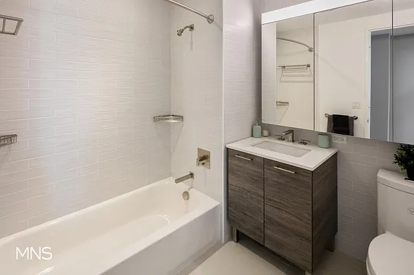 Rented by MNS Marketing | media 30