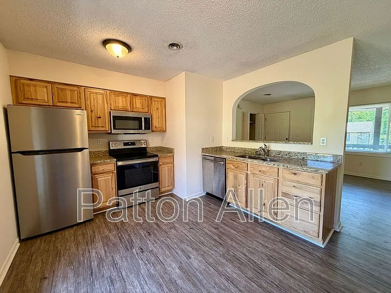 Building Photo - 22 Dawnwood Cir