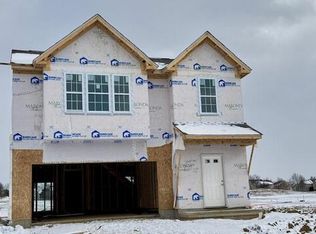 8268 Alban Woods Way N, Canal Winchester, OH 43110
