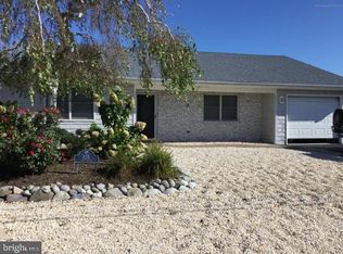 826 Wave Dr, Forked River, NJ 08731