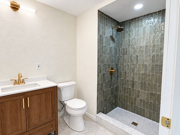 4th image of 4270 SW 177th Ave