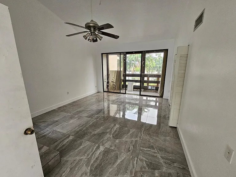 7130 SW 112th Ct — Photo 7