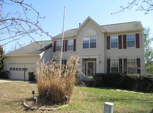 18891 Leaf Covered Ct, Triangle, VA 22172