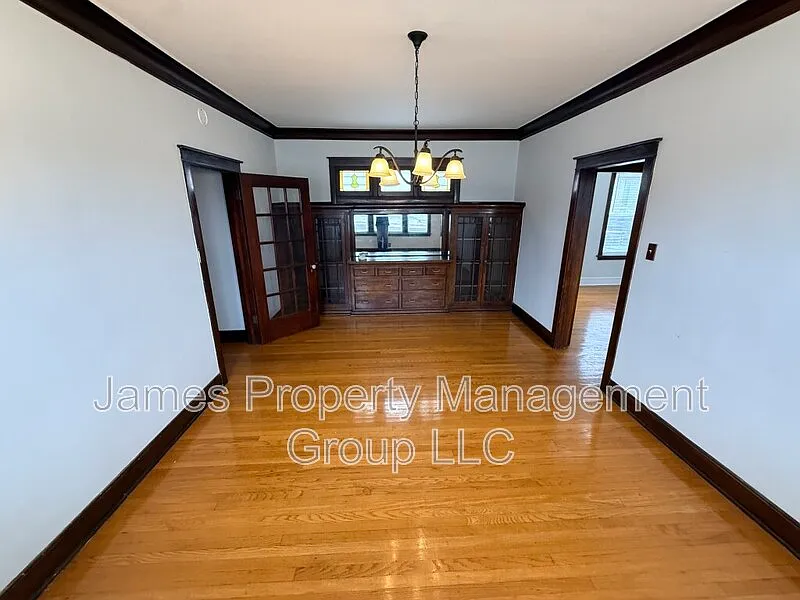 3 bed, 2.0 bath, 1626 sqft, $3,200 — Photo 4