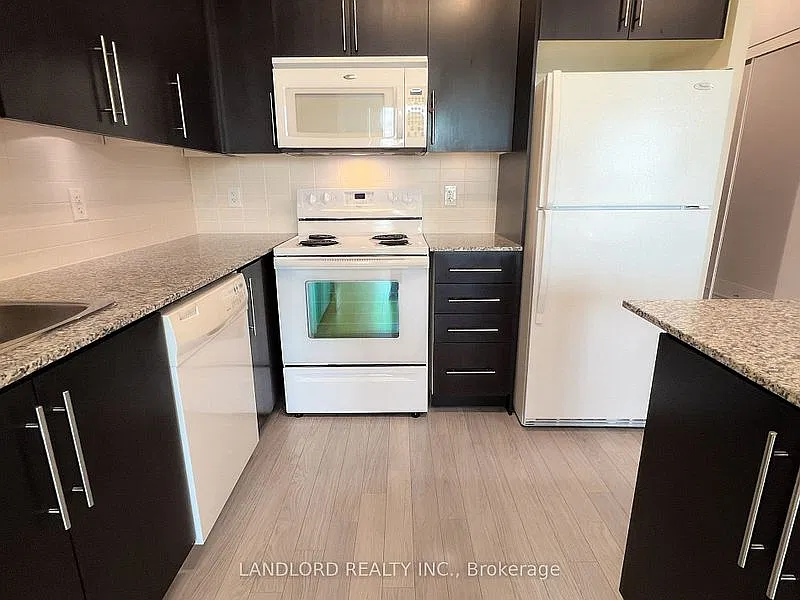 25 Viking Ln — Photo 2