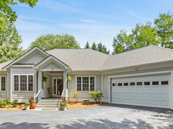 9 Country Club Rd, Mills River, NC 28759