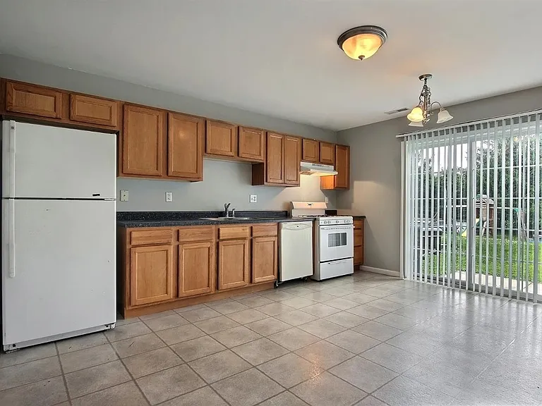 1200 Emma Ct — Photo 8