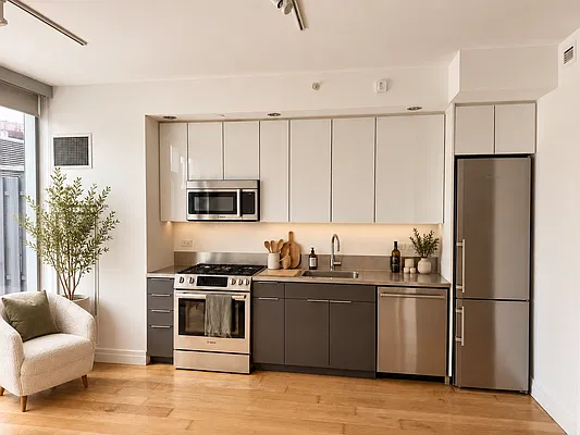 Kitchen, photo 1