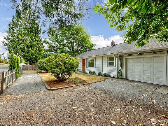 2nd image of 2227 Sidney Avenue