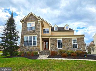 101 Darden Ct W, Martinsburg, WV 25403