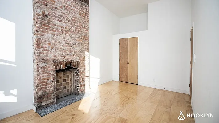 Rented by Nooklyn NYC LLC | media 26