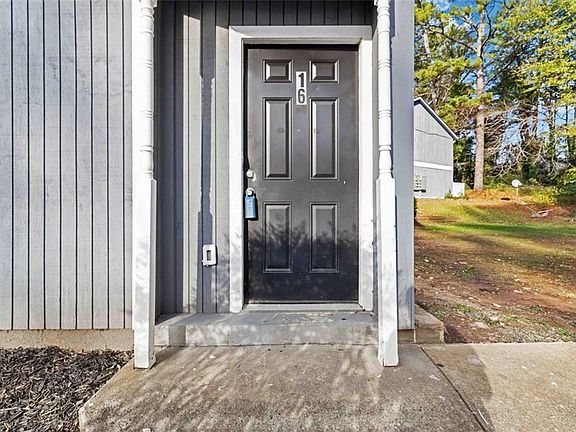 3rd image of 2340 Beaver Ruin Rd APT 16